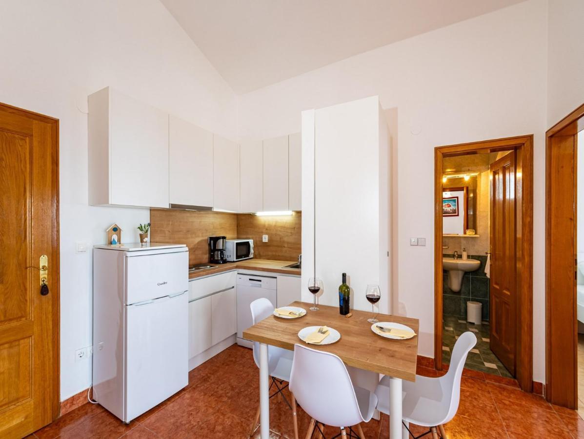 Apartments Prkacin Starigrad Paklenica Exterior photo