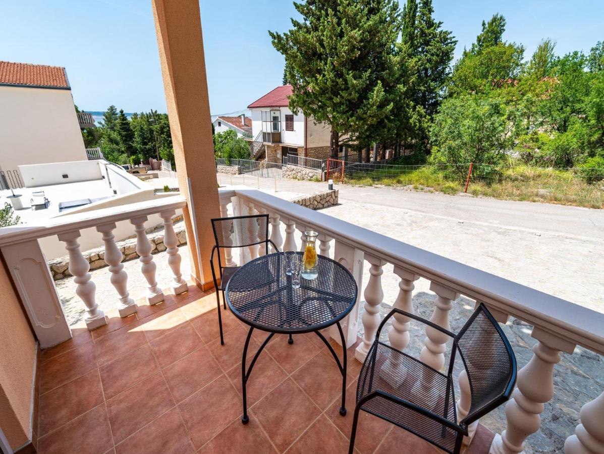 Apartments Prkacin Starigrad Paklenica Exterior photo