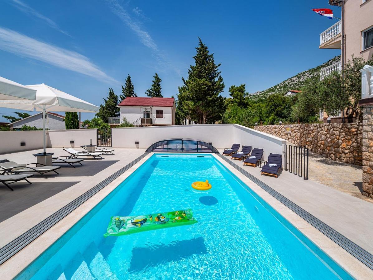 Apartments Prkacin Starigrad Paklenica Room photo